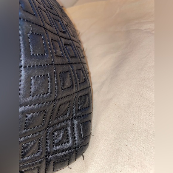 Authentic Tory Burch Handbag - Picture 5 of 17